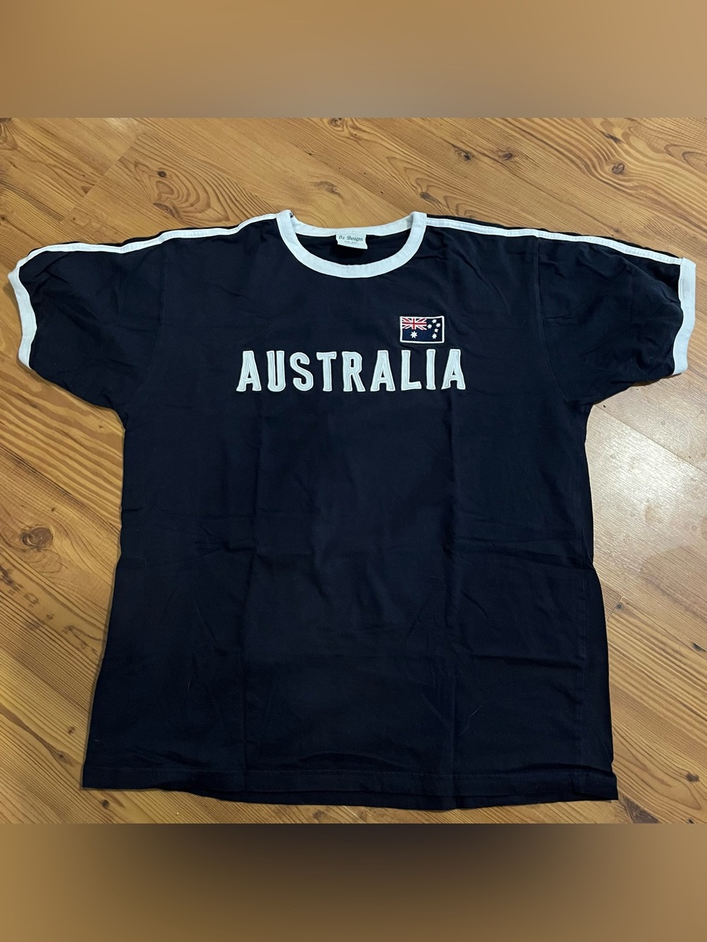 Australia Oz Designs Embroidered T-shirt Size XXL